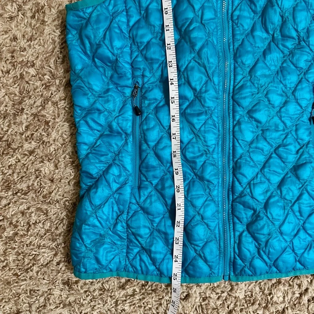 The North Face Women’s Turquoise Quilted Vest - Size S - Picture 6 of 7